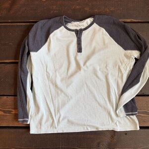 Lucky Brand Men's Light Blue and Navy Long Sleeve Thermal Henley